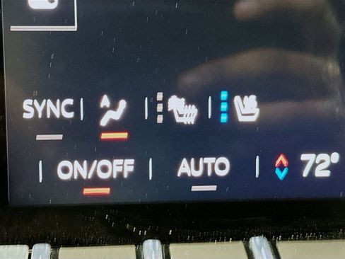 Used 2025 GMC Yukon Denali image 22