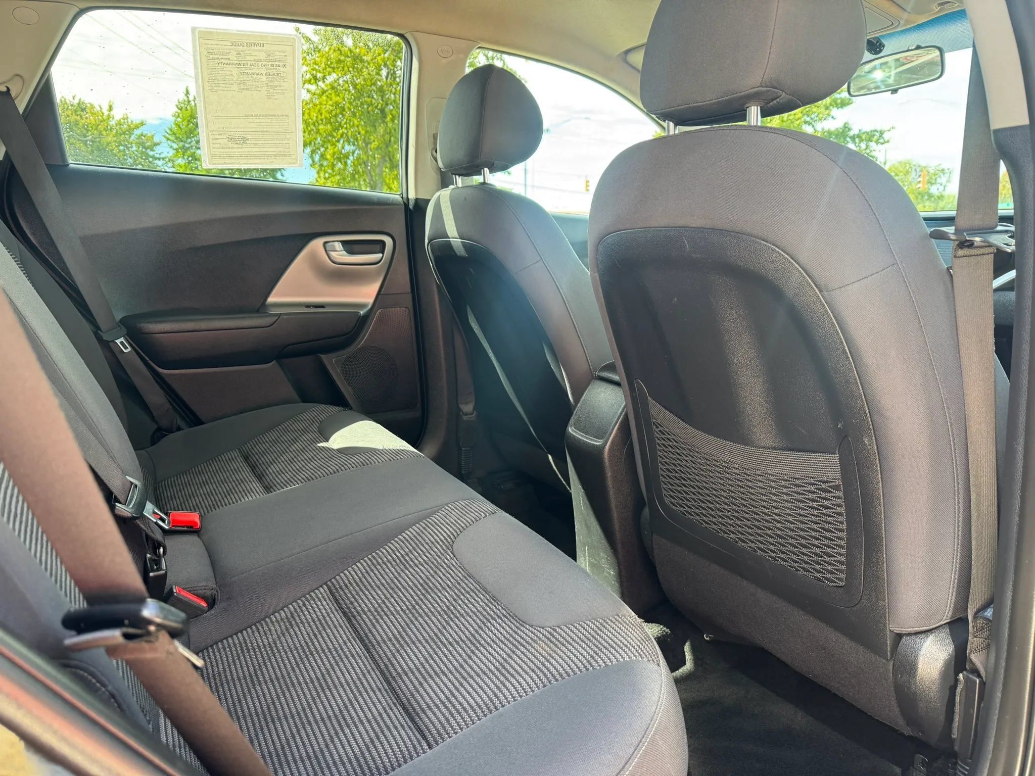 Used 2020 Kia Niro LX FWD image 14