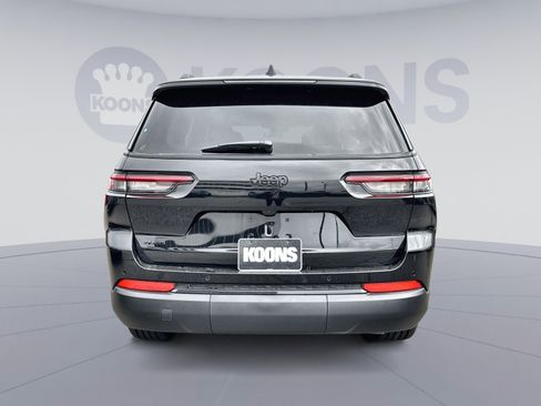 New 2025 Jeep Grand Cherokee L Altitude image 5