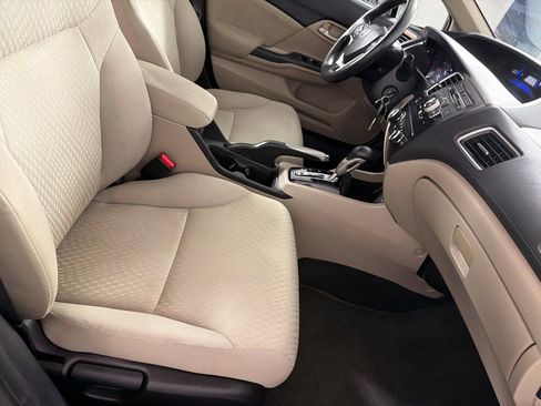 Used 2015 Honda Civic LX image 21