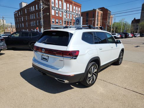 New 2026 Volkswagen Atlas SE image 5