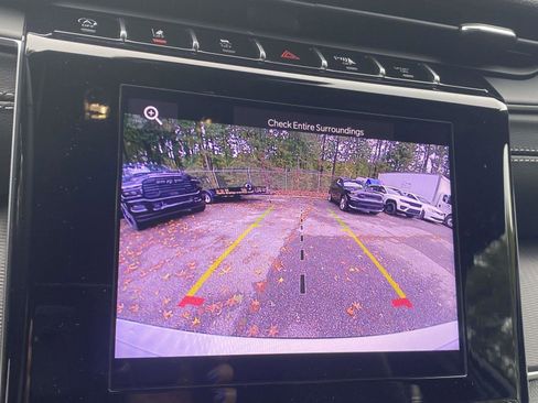 New 2025 Jeep Grand Cherokee L Altitude image 7