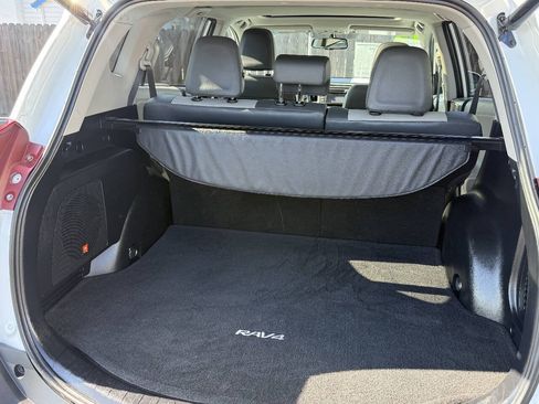 Used 2013 Toyota RAV4 Limited FWD image 19