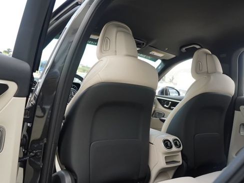 Used 2026 Mercedes-Benz GLC 300 image 29