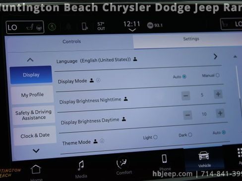 Used 2023 Chrysler Pacifica Touring-L image 24