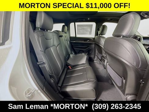 New 2025 Jeep Grand Cherokee Limited w/ Black Appearance Package image 28