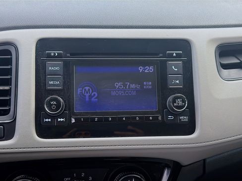 Used 2021 Honda HR-V LX image 13