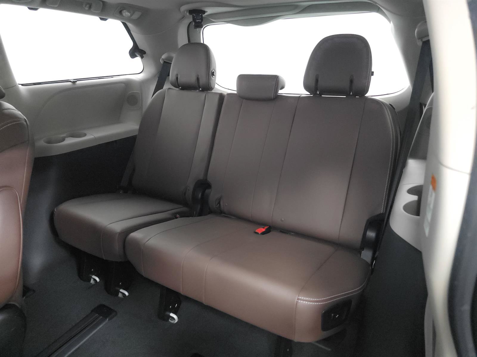 Used 2017 Toyota Sienna Limited Premium w/ Advanced Technology Package FWD image 10