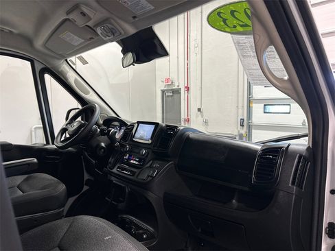 Used 2023 RAM ProMaster 2500 image 27
