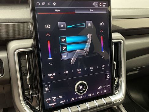 Certified 2025 GMC Yukon XL Elevation w/ LPO, Elevation Black Package AWD/4WD image 23