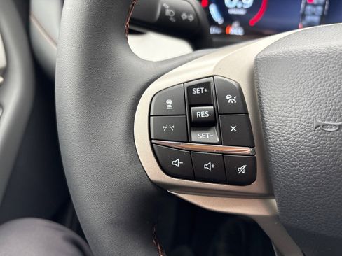 New 2026 Ford Explorer Active image 15