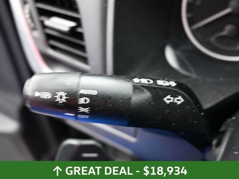 Used 2024 Nissan Rogue S image 30