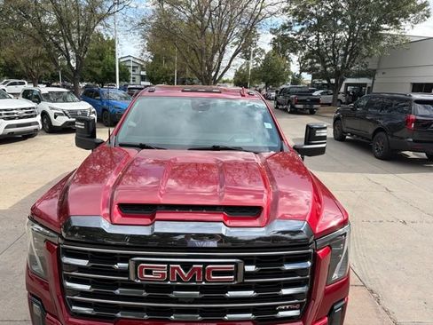Used 2024 GMC Sierra 2500 AT4 w/ Technology Package AWD/4WD image 11