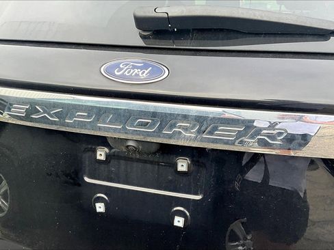 Used 2023 Ford Explorer 4WD image 33