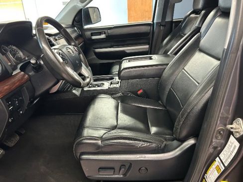 Used 2014 Toyota Tundra Limited image 13