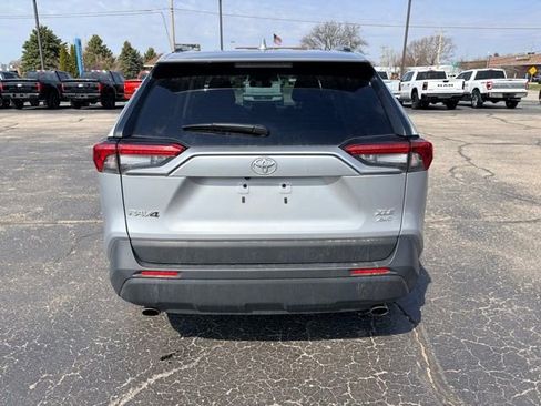 Used 2025 Toyota RAV4 XLE image 6