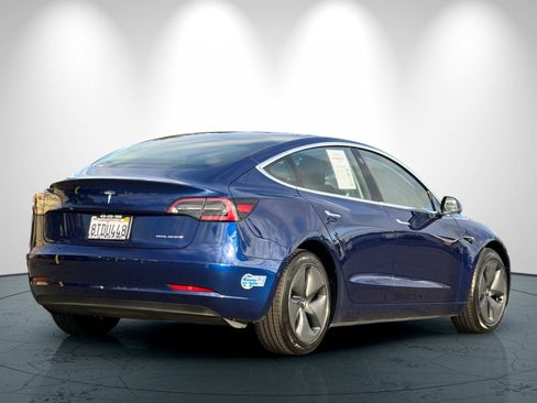 Used 2020 Tesla Model 3 Long Range image 4