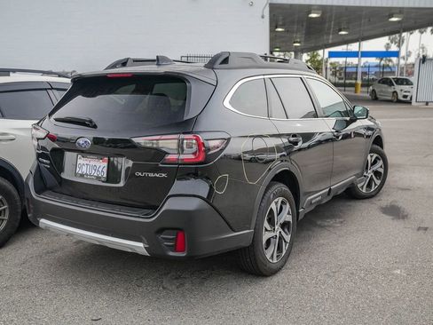 Certified 2022 Subaru Outback Limited image 5