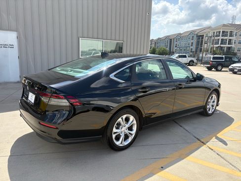 Certified 2025 Honda Accord LX image 8