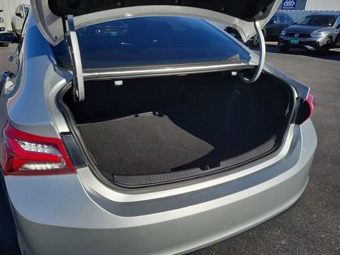 Used 2020 Chevrolet Malibu LT image 10