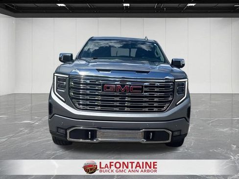 Used 2023 GMC Sierra 1500 Denali AWD/4WD image 3