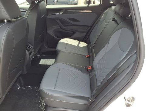 New 2026 Volkswagen Tiguan SE R-Line FWD image 14