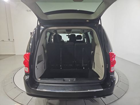 Used 2017 Dodge Grand Caravan SE w/ Power Window Group FWD image 21