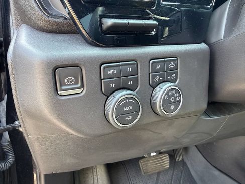 Used 2024 Chevrolet Silverado 1500 ZR2 w/ Technology Package AWD/4WD image 30