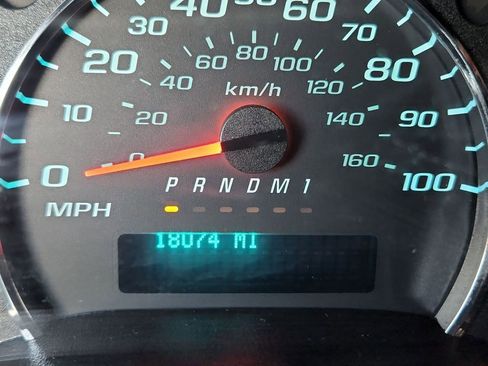 Used 2024 GMC Savana 2500 w/ Driver Convenience Package image 28