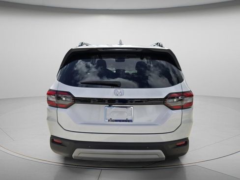 Used 2024 Honda Pilot EX-L image 6