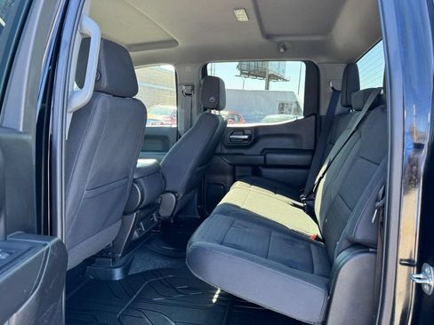 Used 2023 Chevrolet Silverado 1500 Custom AWD/4WD image 10