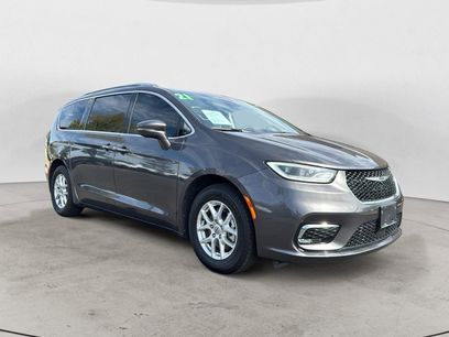 Used 2021 Chrysler Pacifica Touring-L