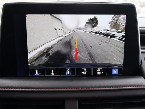 Used 2022 Chevrolet Tahoe RST w/ Luxury Package image 28