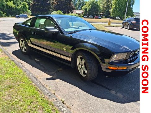 Used 2008 Ford Mustang Premium RWD image 4
