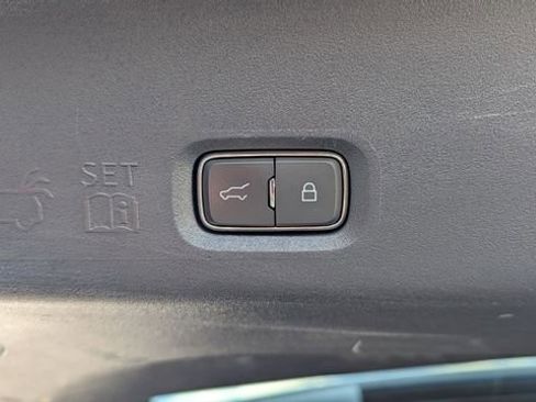 Used 2025 Ford Expedition Platinum AWD/4WD image 46