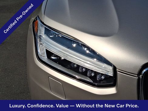 Certified 2025 Volvo XC90 B5 Core w/ Climate Package AWD/4WD image 10