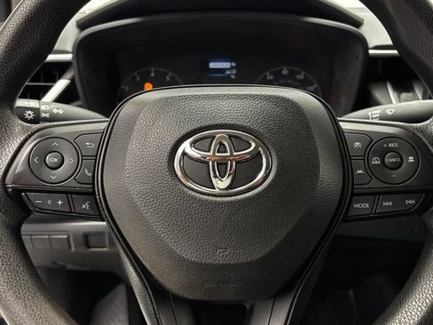 Used 2024 Toyota Corolla LE w/ LE Convenience Package FWD image 20