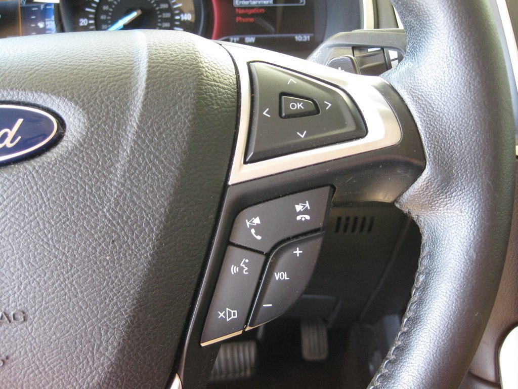 Used 2016 Ford Edge SEL w/ Equipment Group 201A FWD image 17