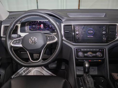 Used 2023 Volkswagen Atlas SEL AWD/4WD image 17
