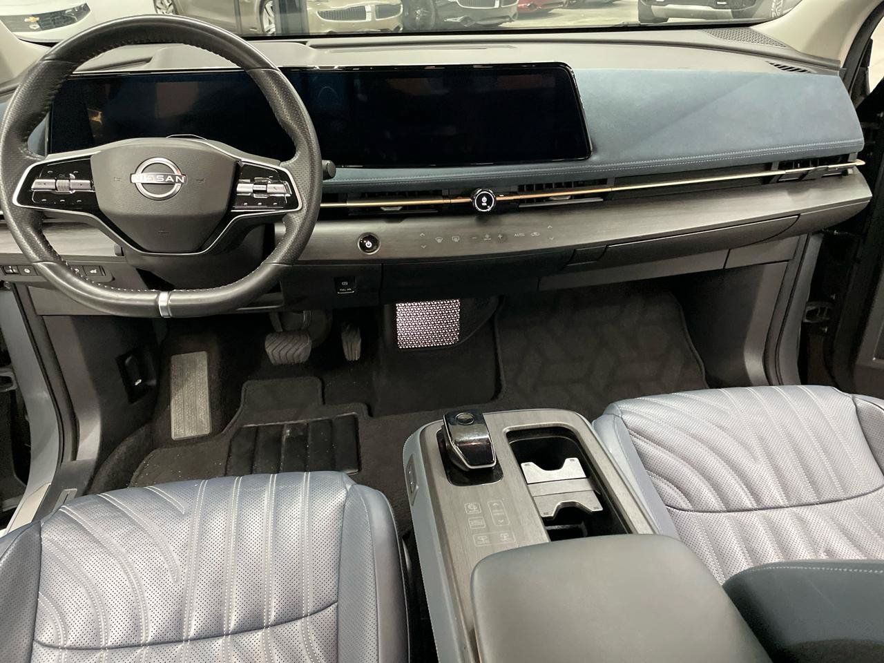 Used 2023 Nissan Ariya AWD/4WD image 17