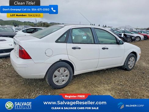 Used 2007 Ford Focus ZX4 Sedan FWD image 4