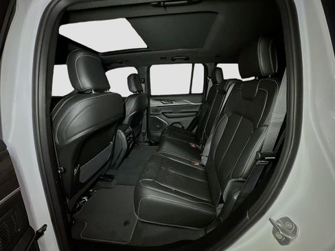 New 2026 Jeep Grand Cherokee Limited AWD/4WD image 26