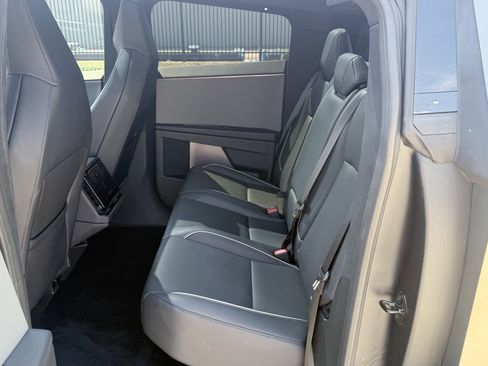 Used 2025 Tesla Cybertruck AWD Crew Cab image 27
