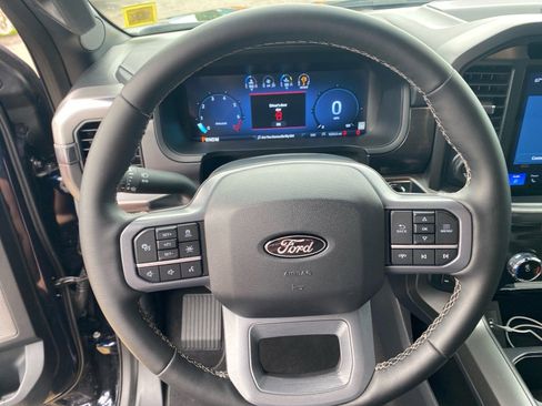 Used 2025 Ford F150 Lariat AWD/4WD image 10
