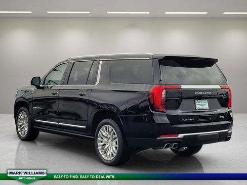 Used 2025 GMC Yukon XL Denali w/ Sun & Power Step Package image 6