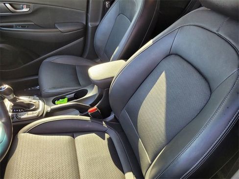 Used 2020 Hyundai Kona Ultimate image 9