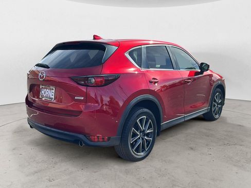 Used 2018 MAZDA CX-5 Touring w/ Preferred Equipment Package image 5