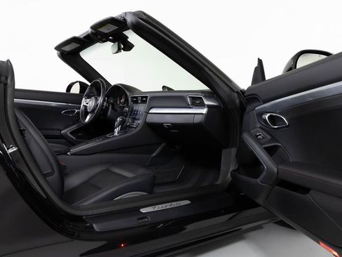 Used 2019 Porsche 911 Turbo AWD/4WD image 37