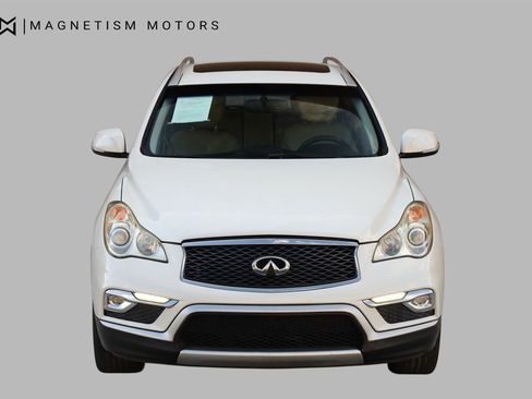 Used 2017 INFINITI QX50 Journey w/ Premium Package image 2