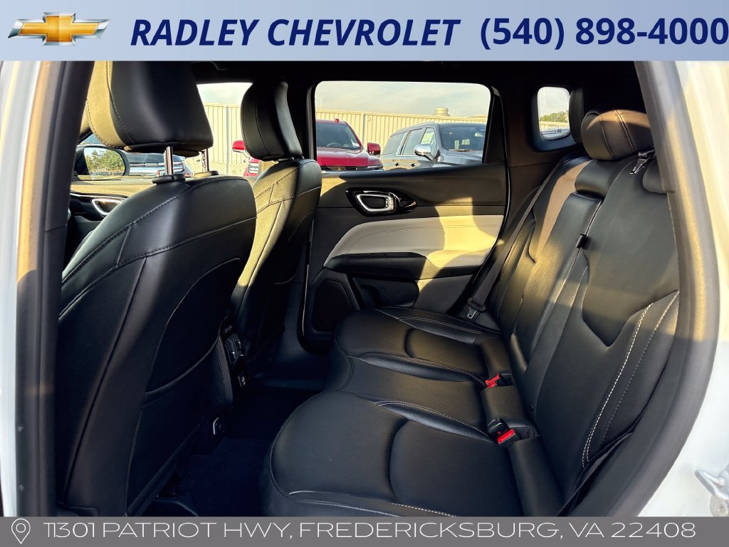 Used 2025 Jeep Compass Limited AWD/4WD image 12